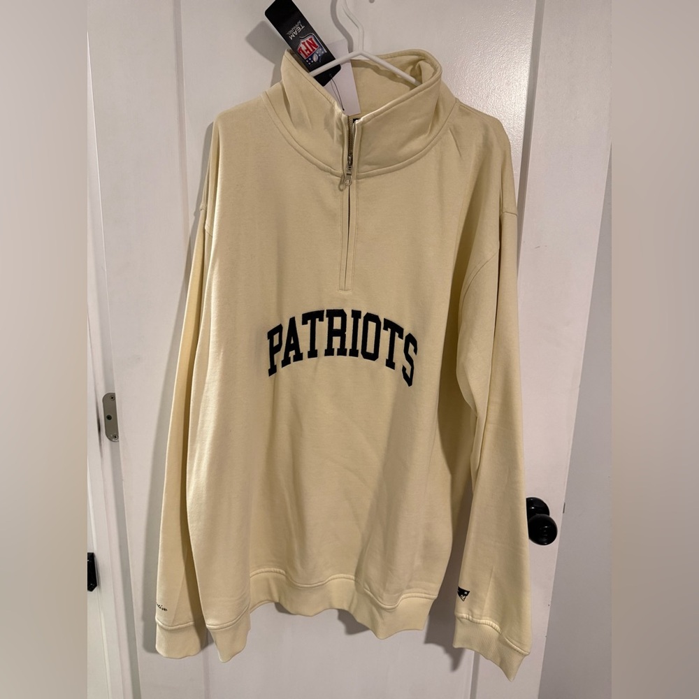 Patriots Cream 1/4 Zip Sweater